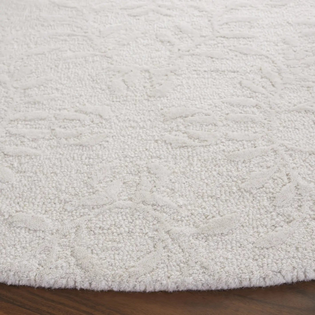 Safavieh Pine 6'-0" x 6'-0" Rug in Ivory