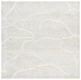 Safavieh Pine 6'-0" x 6'-0" Rug in Sage Green / Ivory