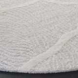 Safavieh Pine 6'-0" x 6'-0" Rug in Sage Green / Ivory