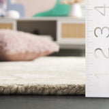 Safavieh Pine 4'-0" x 6'-0" Rug in Sage Green / Ivory