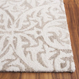 Safavieh Pine 4'-0" x 6'-0" Rug in Beige / Ivory