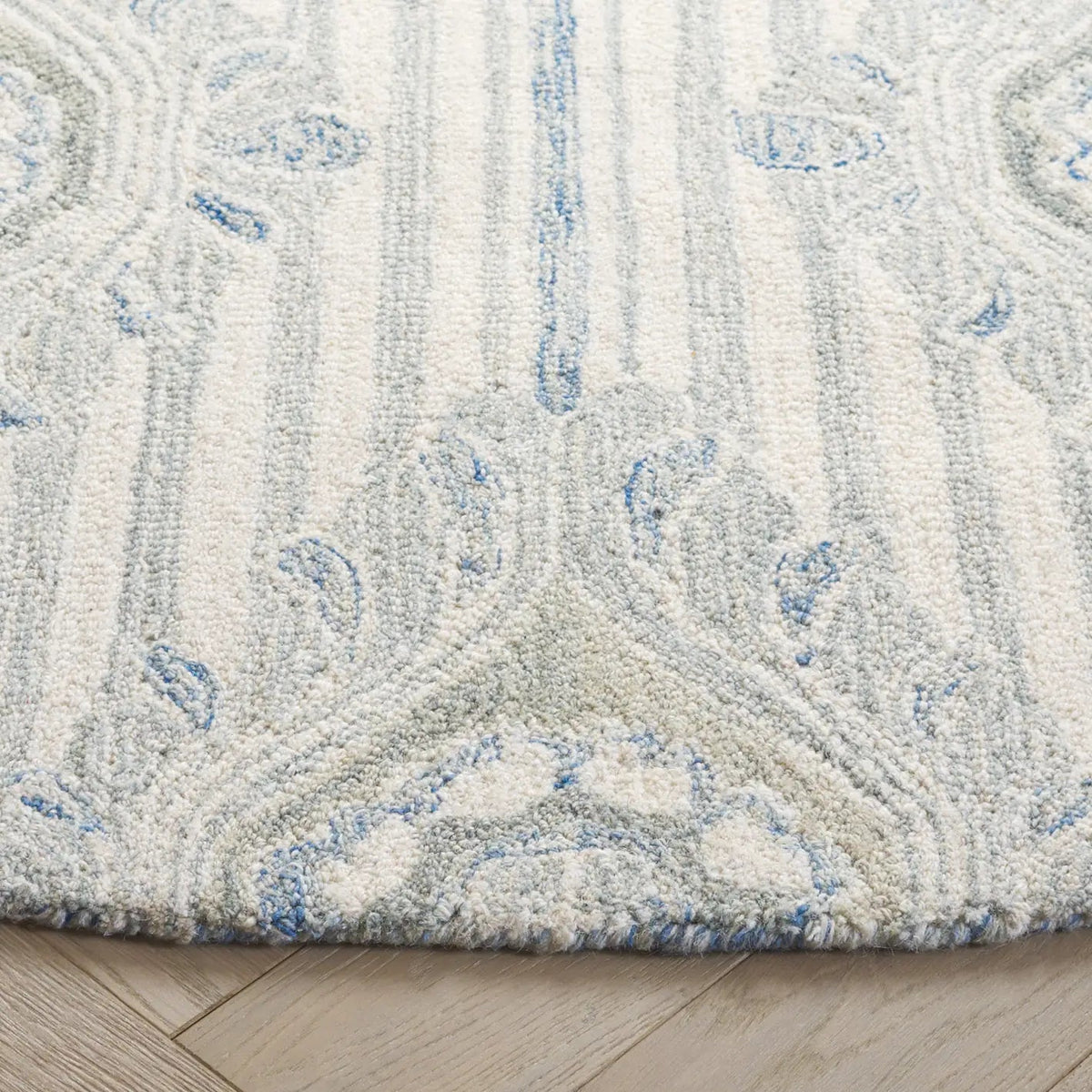 Safavieh Pine 6'-0" x 6'-0" Rug in Light Grey / Blue