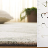 Safavieh Pine 4'-0" x 6'-0" Rug in Sage / Ivory
