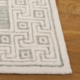 Safavieh Pine 4'-0" x 6'-0" Rug in Sage / Ivory
