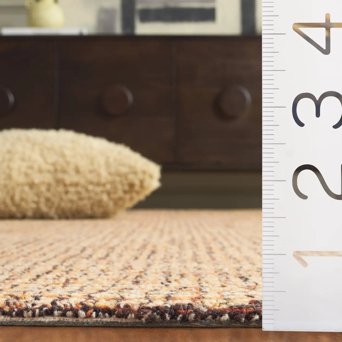 Safavieh Pine 4'-0" x 6'-0" Rug in Natural / Gold