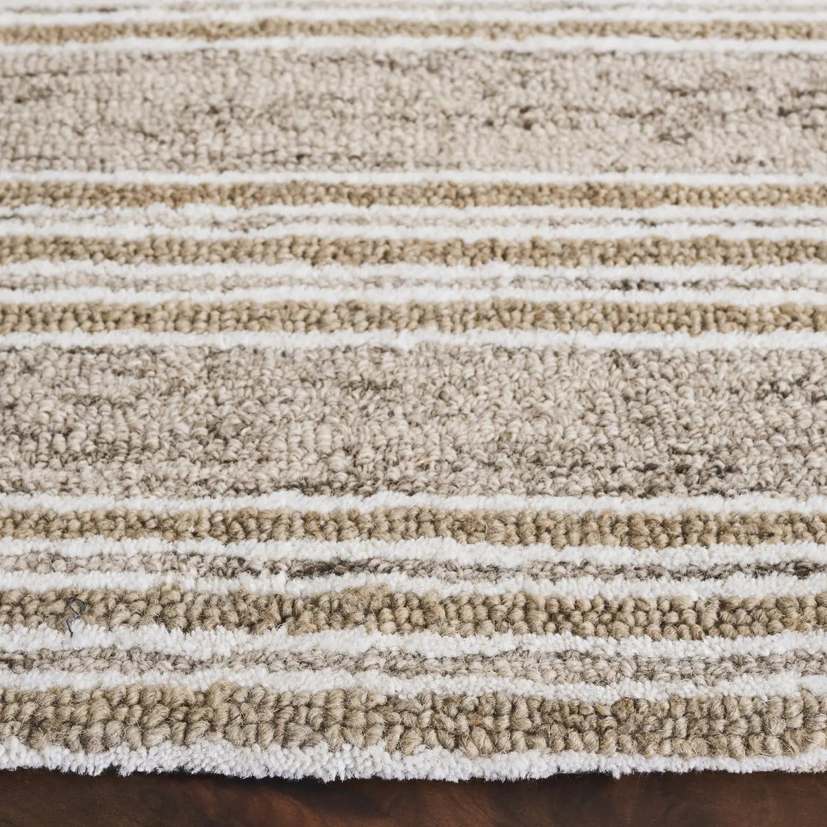 Safavieh Pine 6'-0" x 6'-0" Rug in Ivory / Taupe