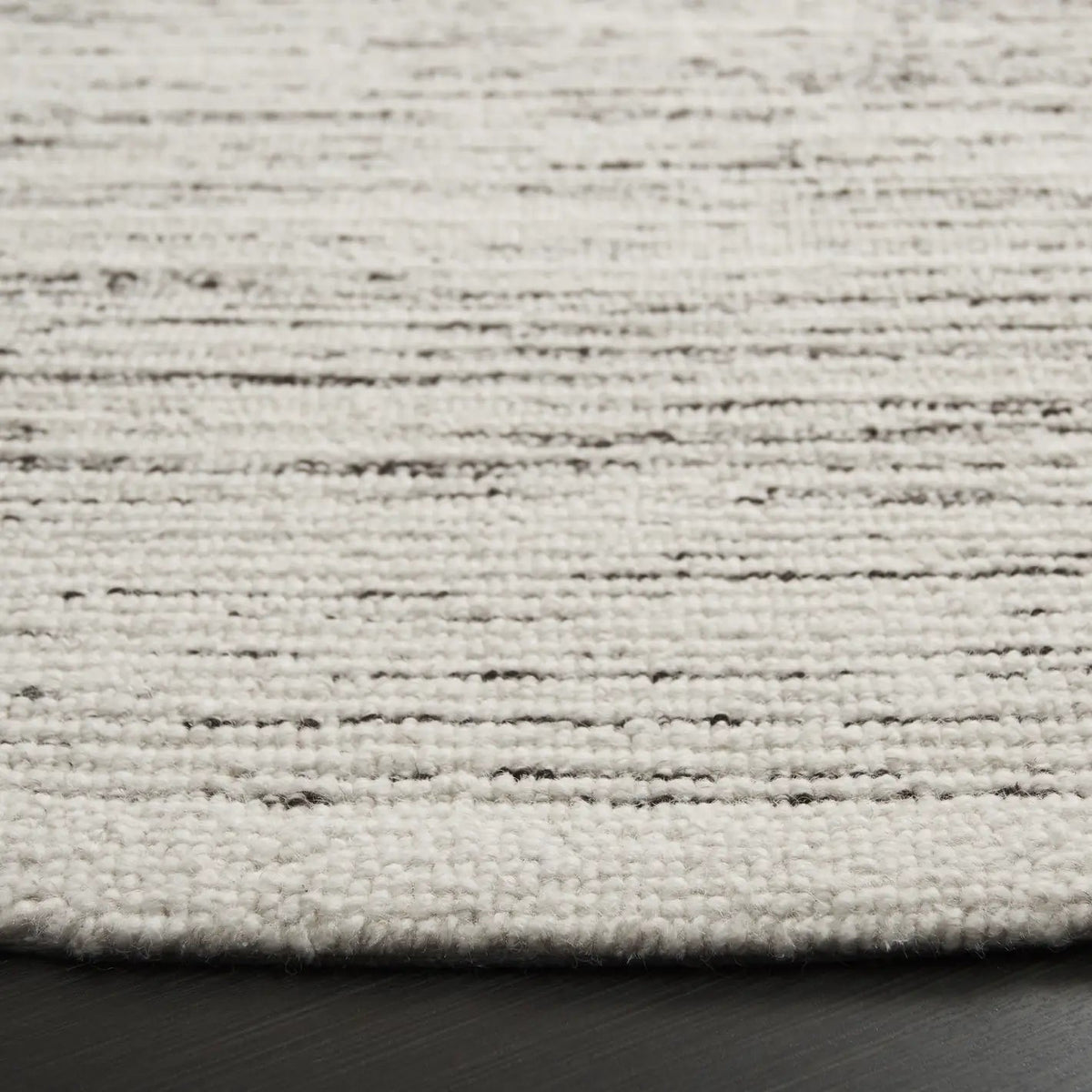 Safavieh Pine 6'-0" x 6'-0" Rug in Natural / Ivory