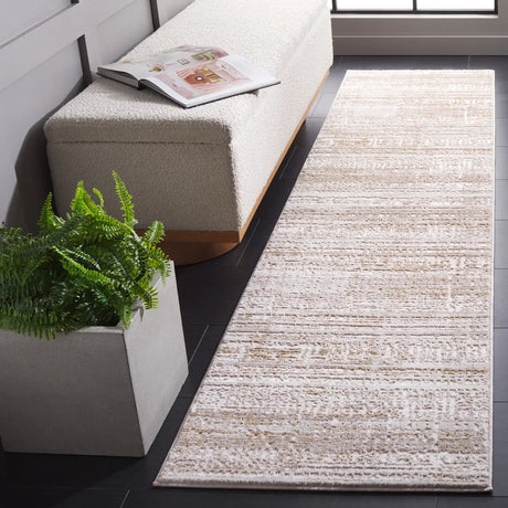 Safavieh Prestige 2'-3" x 6'-0" Rug in Ivory / Beige