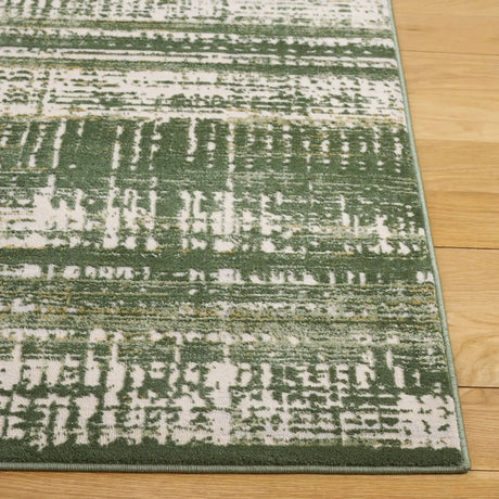 Safavieh Prestige 4'-0" x 6'-0" Rug in Ivory / Green