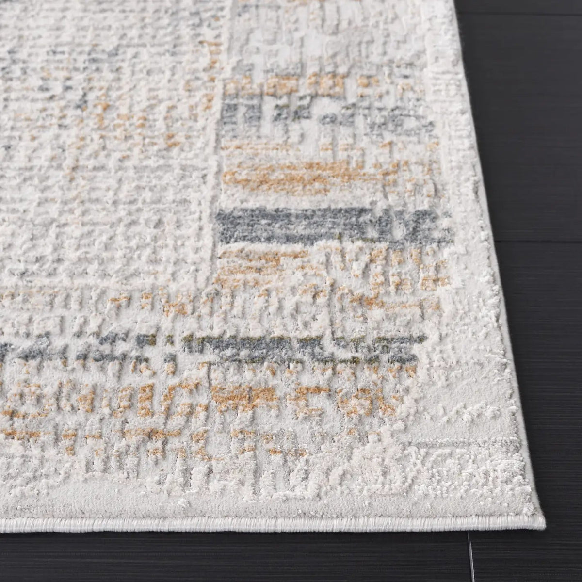 Safavieh Princeton 4'-0" x 6'-0" Rug in Light Beige