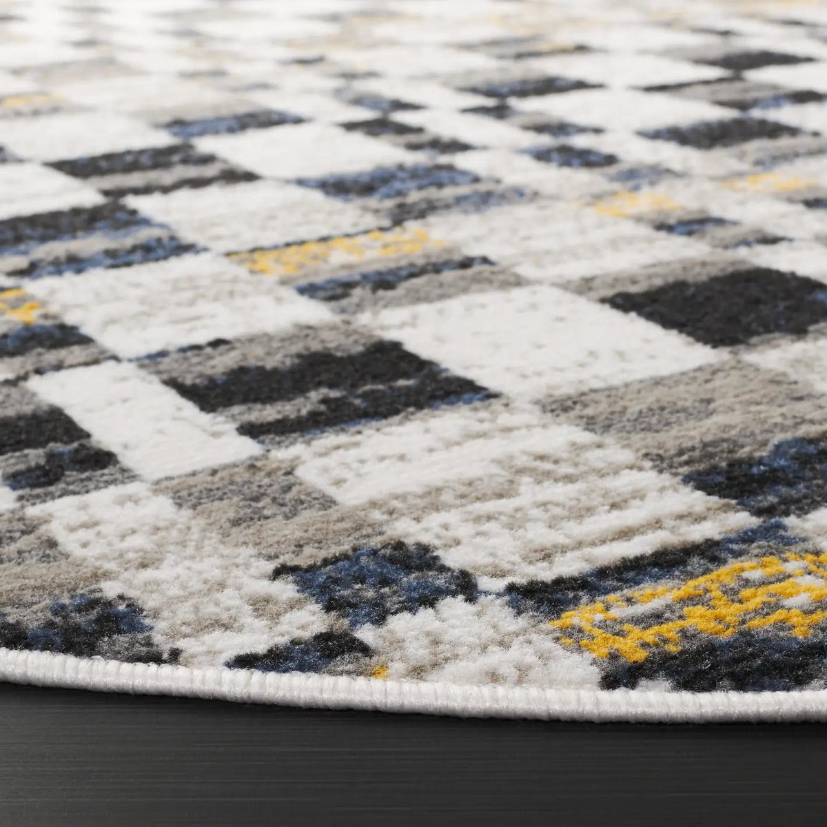 Safavieh Pyramid 6'-7" x 6'-7" Rug in Ivory / Grey Navy