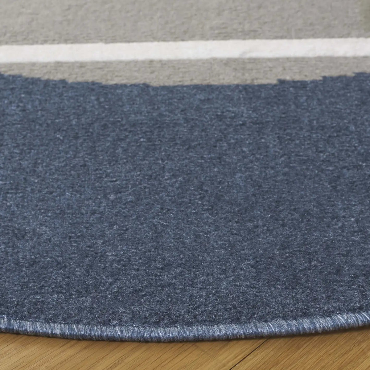Safavieh Pyramid 6'-7" x 6'-7" Rug in Grey / Ivory Navy
