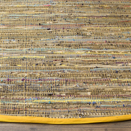Safavieh Rag Rug 6'-0" x 6'-0" Rug in Yellow / Multi