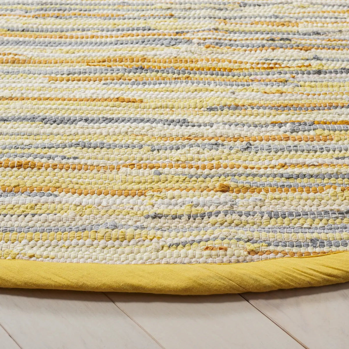 Safavieh Rag Rug 6'-0" x 6'-0" Rug in Gold / Multi
