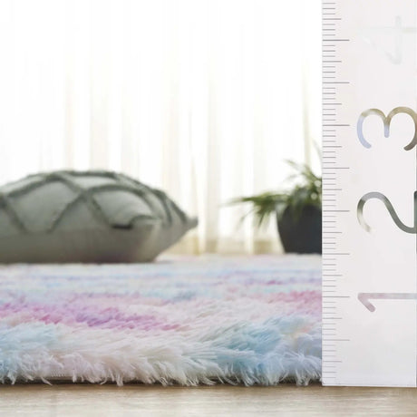 Safavieh Rainbow Shag 4'-0" x 6'-0" Rug in Rainbow