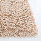 Safavieh Rainbow Shag 4'-0" x 6'-0" Rug in Beige