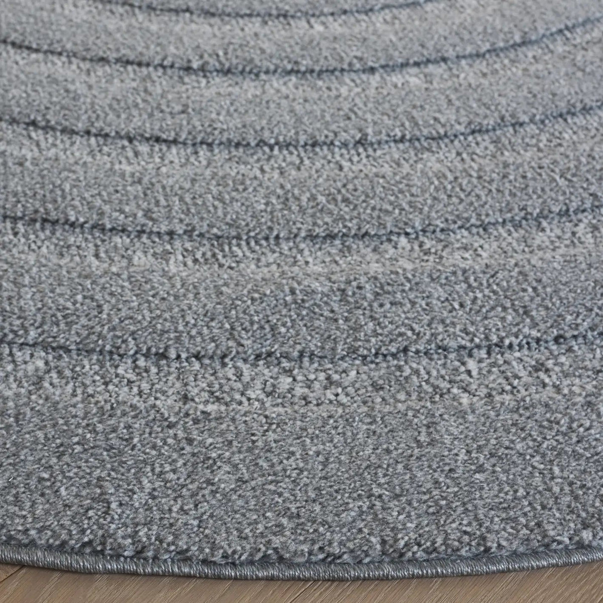 Safavieh Ramona 6'-7" x 6'-7" Rug in Grey