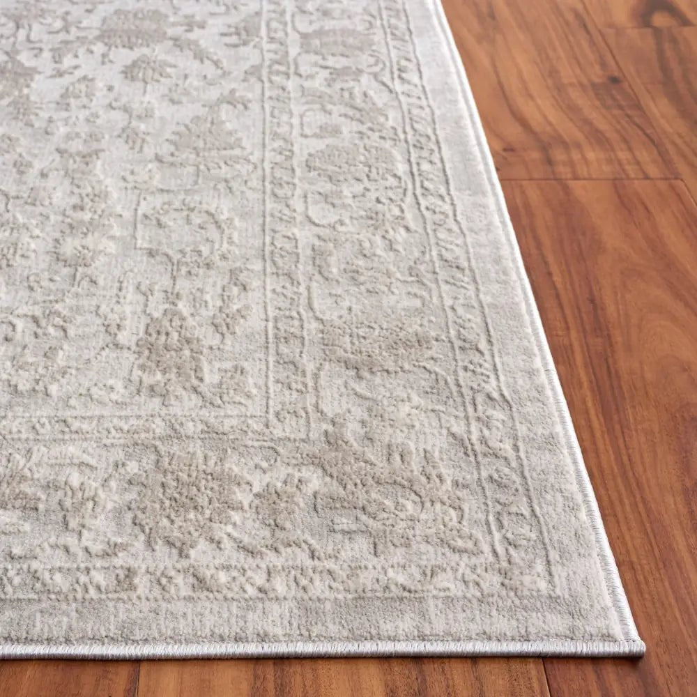 Safavieh Reflection 5'-1" x 7'-6" Rug in Beige / Ivory