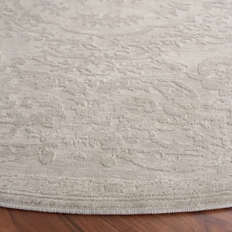 Safavieh Reflection 6'-7" x 6'-7" Rug in Ivory / White