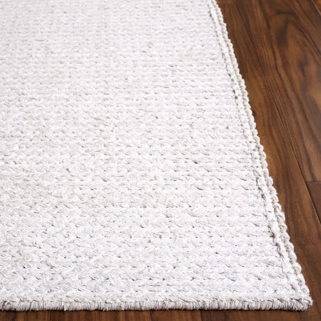 Safavieh Renewal 4'-0" x 6'-0" Rug in Ivory
