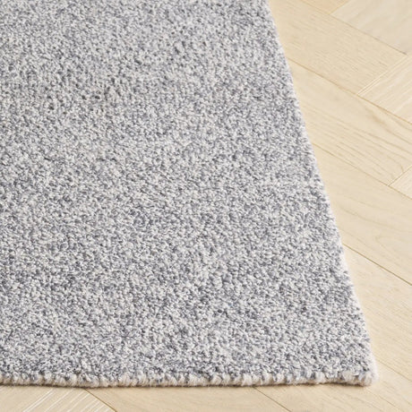 Safavieh Renewal 2'-3" x 8'-0" Rug in Silver / Ivory
