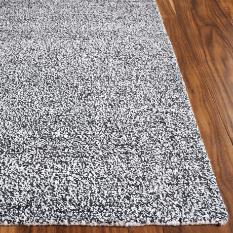 Safavieh Renewal 2'-3" x 8'-0" Rug in Charcoal / Ivory