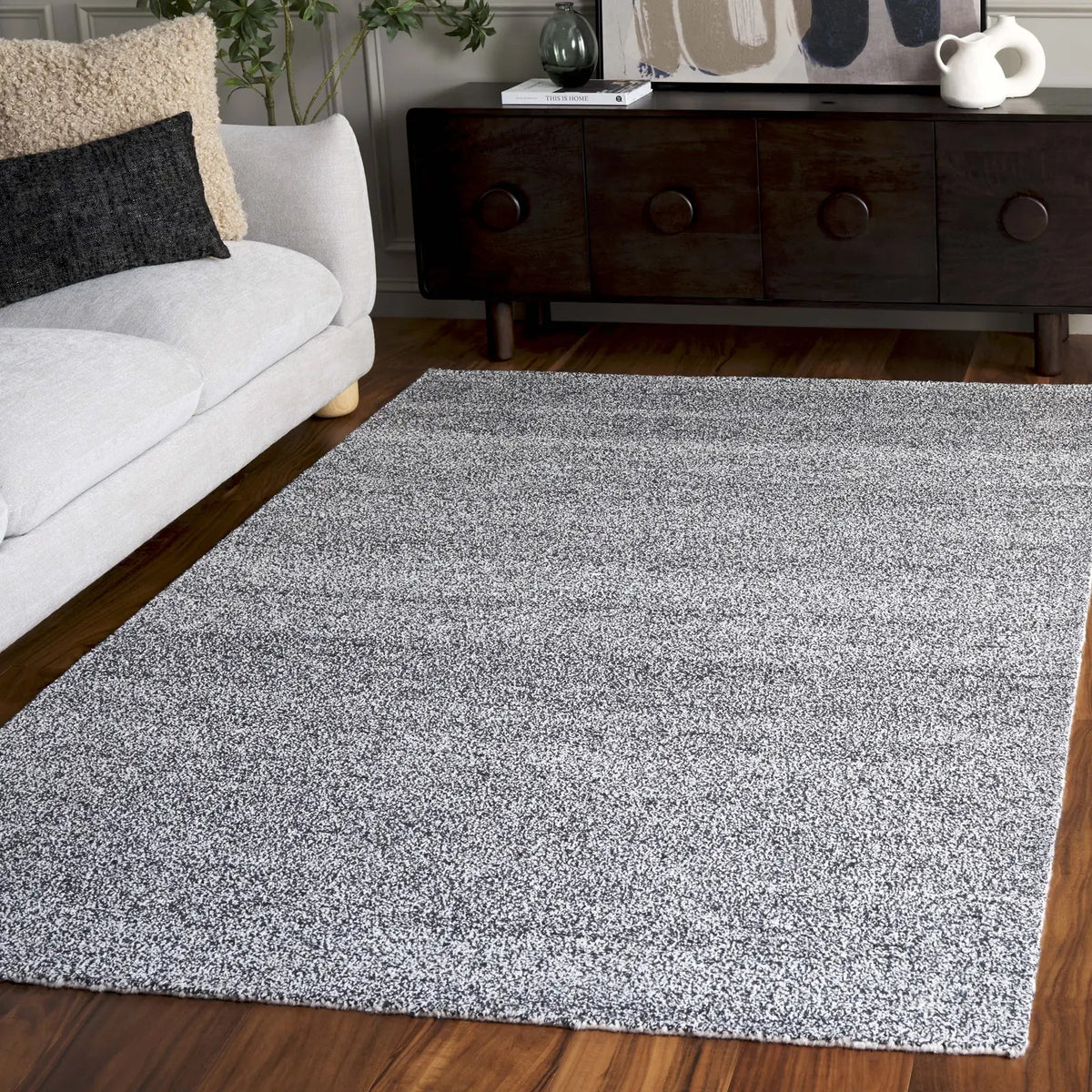Safavieh Renewal 4'-0" x 6'-0" Rug in Charcoal / Ivory