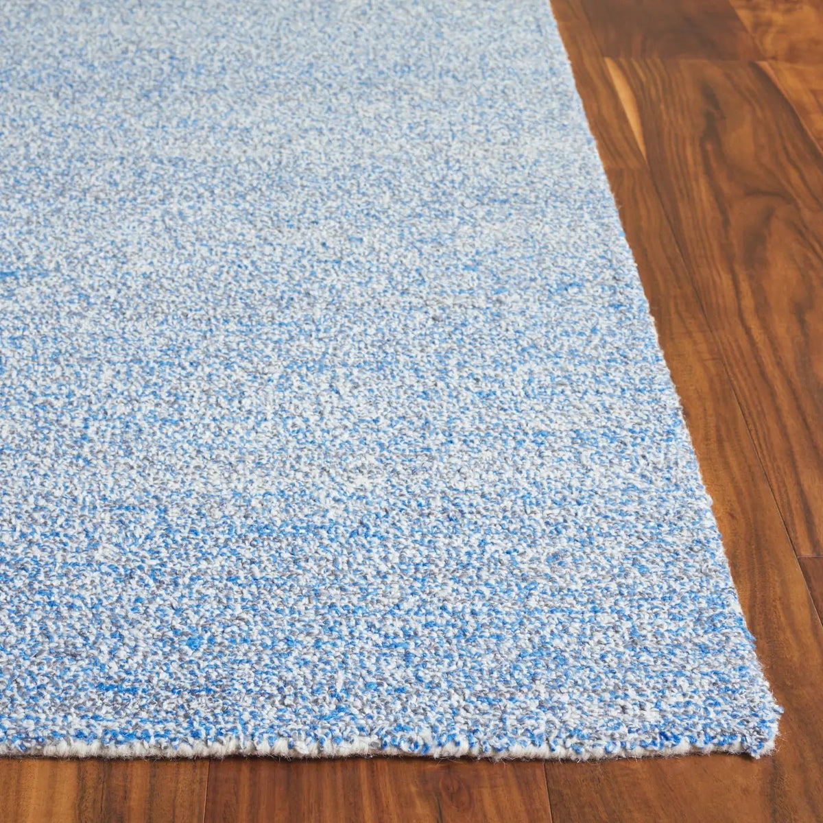Safavieh Renewal 2'-3" x 8'-0" Rug in Blue / Ivory