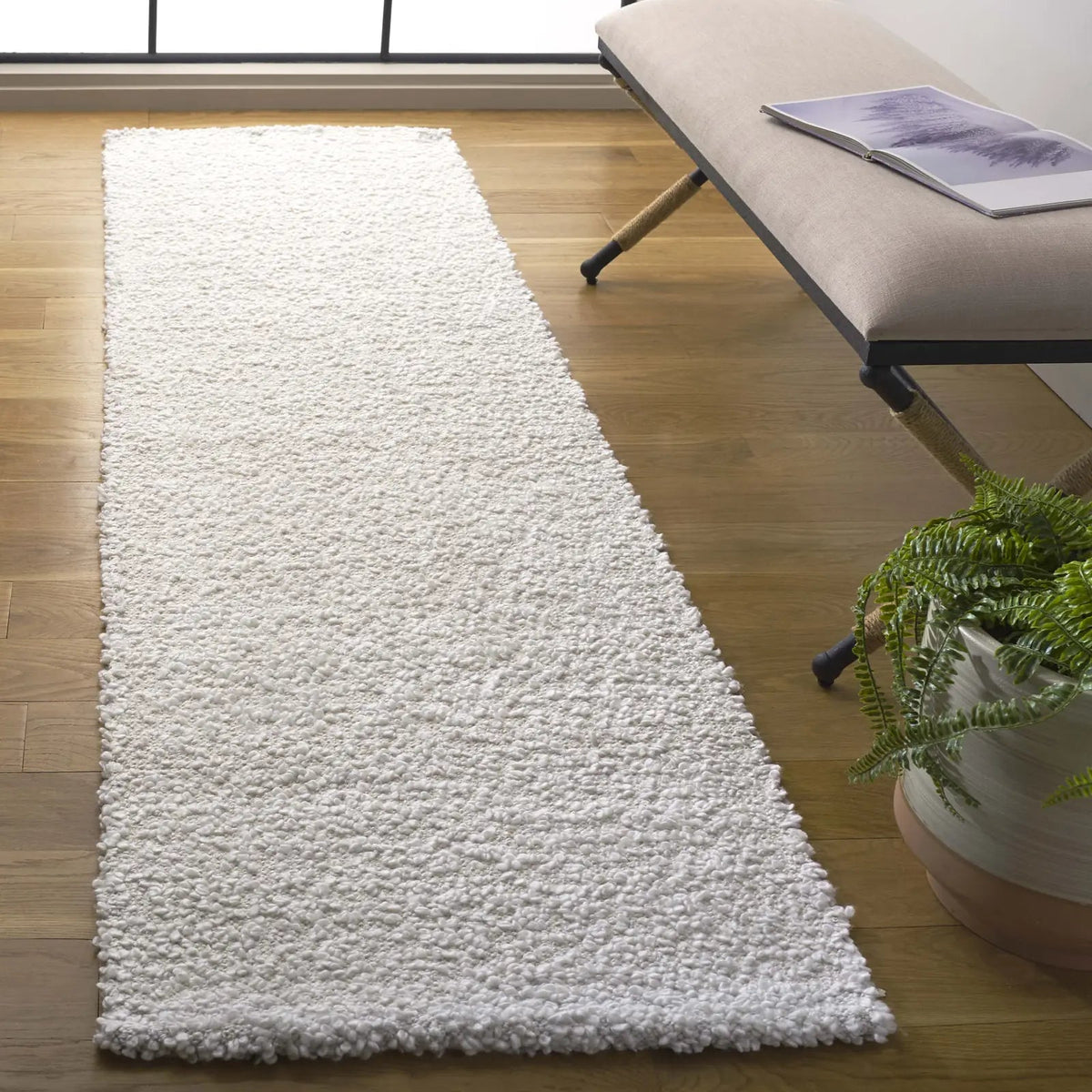 Safavieh Renewal 2'-3" x 8'-0" Rug in Ivory