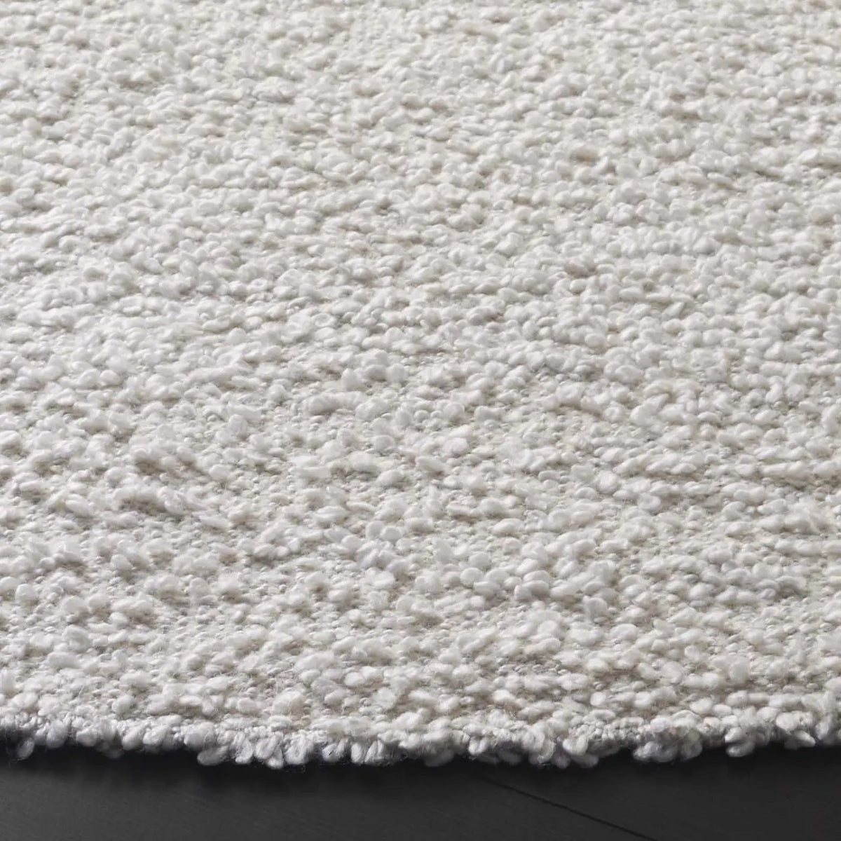 Safavieh Renewal 6'-0" x 6'-0" Rug in Ivory