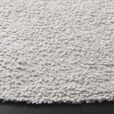 Safavieh Renewal 6'-0" x 6'-0" Rug in Ivory