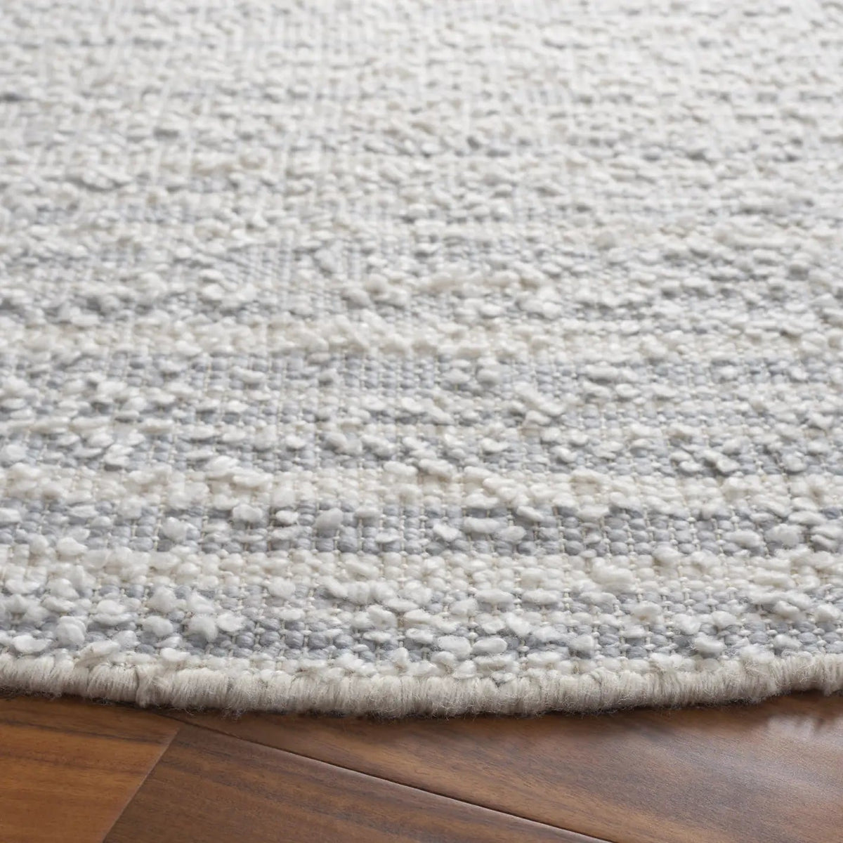 Safavieh Renewal 6'-0" x 6'-0" Rug in Light Blue / Ivory
