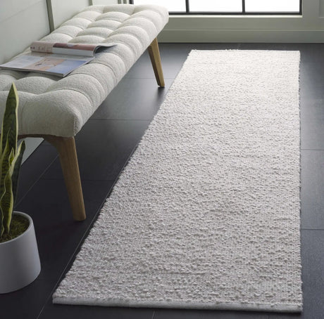 Safavieh Renewal 2'-3" x 8'-0" Rug in Pink / Ivory