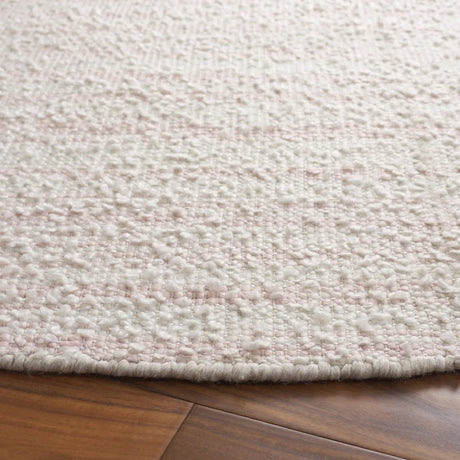 Safavieh Renewal 6'-0" x 6'-0" Rug in Pink / Ivory