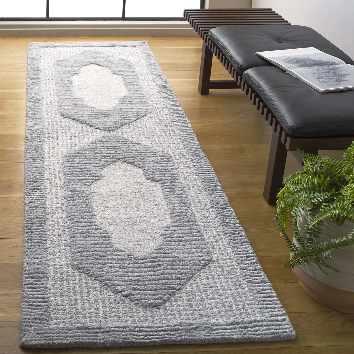 Safavieh Renewal 2'-3" x 8'-0" Rug in Grey