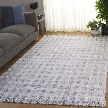 Safavieh Renewal 4'-0" x 6'-0" Rug in Ivory / Grey