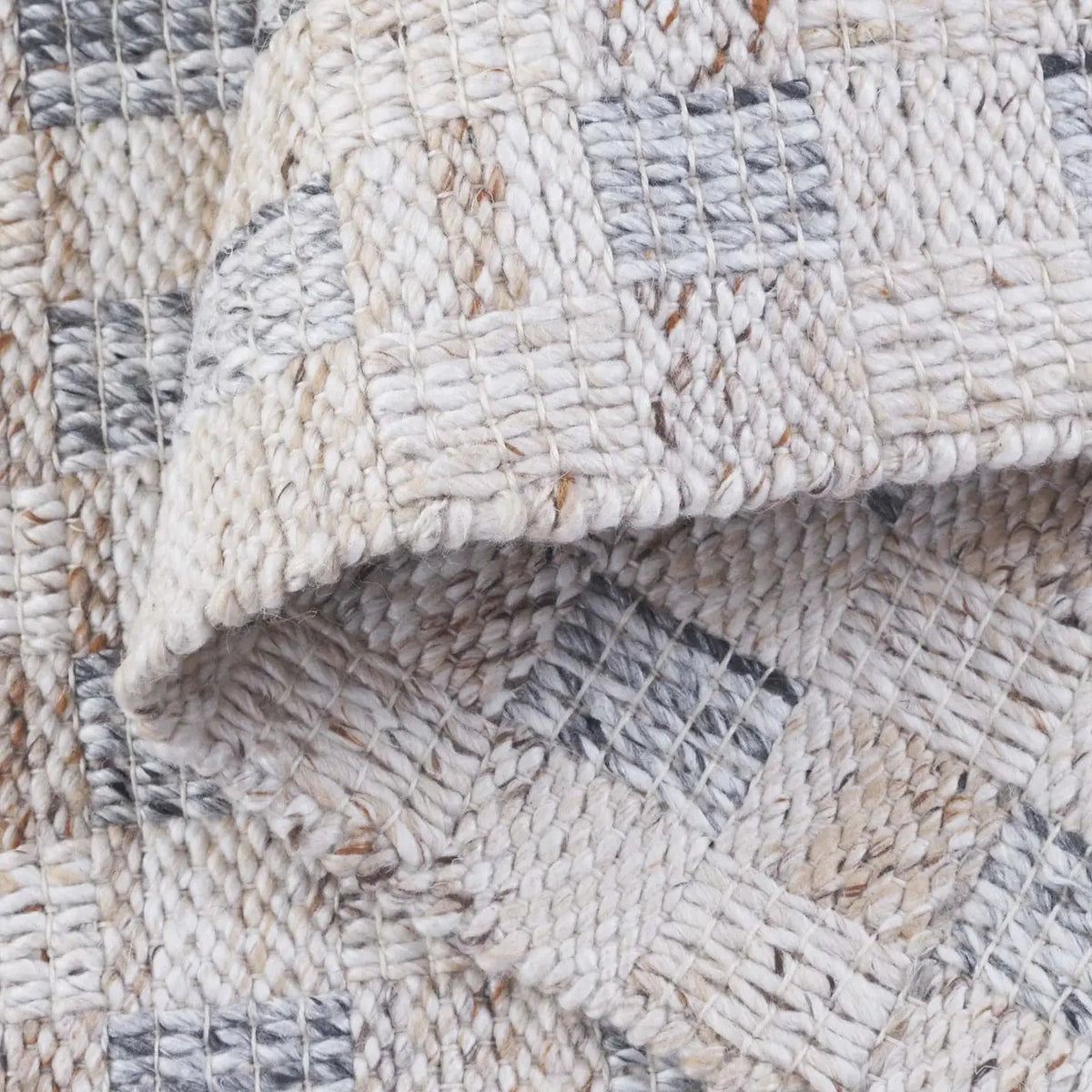 Safavieh Renewal 4'-0" x 6'-0" Rug in Ivory / Grey