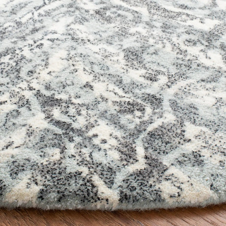 Safavieh Restoration Vintage 6'-0" x 6'-0" Rug in Ivory / Sage