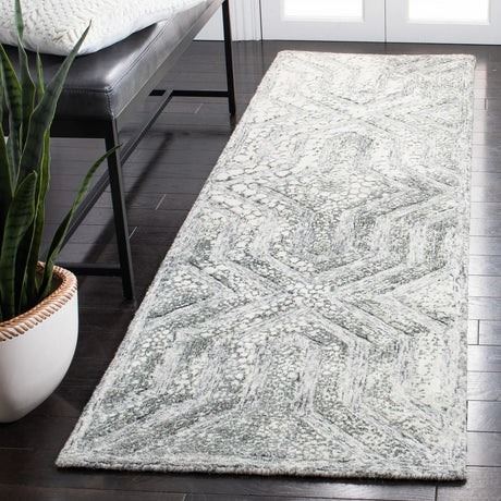 Safavieh Restoration Vintage 2'-3" x 8'-0" Rug in Charcoal / Ivory