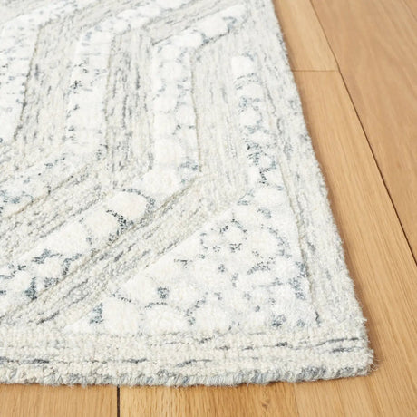 Safavieh Restoration Vintage 4'-0" x 6'-0" Rug in Charcoal / Ivory