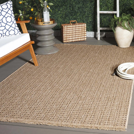 Safavieh Retreat 4'-0" x 6'-0" Rug in Natural / Brown