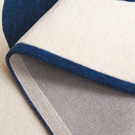 Safavieh Rodeo Drive Rd377N Ivory/Navy Rug.