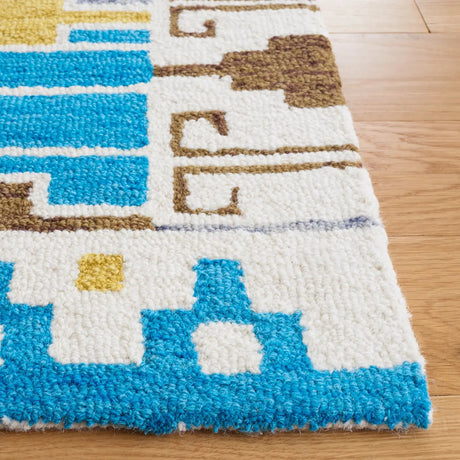 Safavieh Rodeo Drive 4'-0" x 6'-0" Rug in Blue / Ivory
