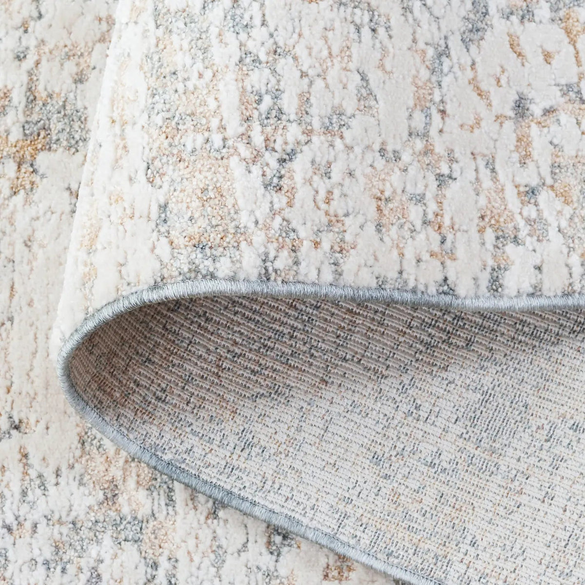 Safavieh Romance 300 5'-3" x 7'-6" Rug in Blue / Beige Ivory