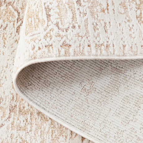 Safavieh Romance 300 5'-3" x 7'-6" Rug in Ivory / Beige Rust