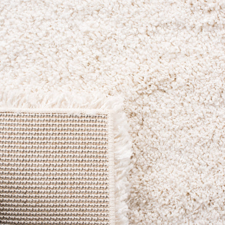 Safavieh Royal Shag Rygb115A Cream Rug.