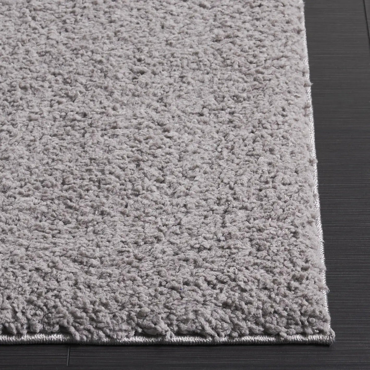 Safavieh Rumi Shag 4'-0" x 6'-0" Rug in Dark Grey