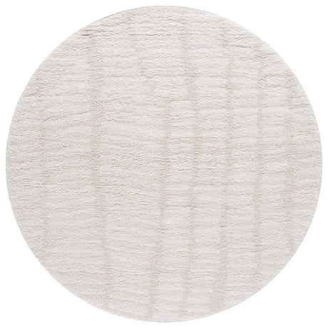 Safavieh Rumi Shag 6'-7" x 6'-7" Rug in Ivory / Light Beige
