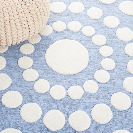 Safavieh Safavieh Kids Sfk924M Blue/Ivory Rug.