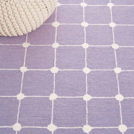 Safavieh Safavieh Kids Sfk927V Purple/Ivory Rug.
